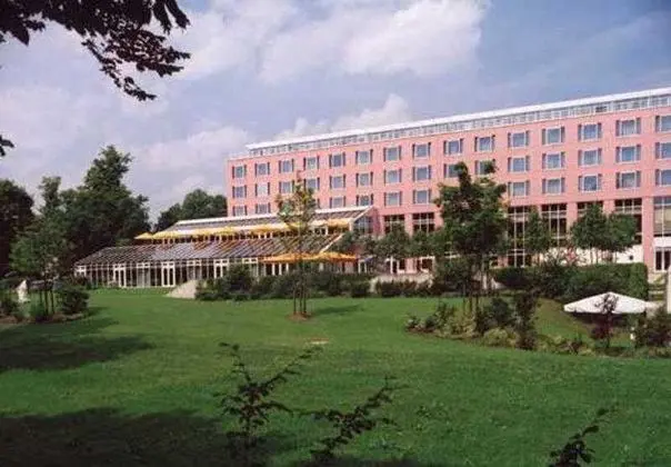 Pentahotel Chemnitz - 1