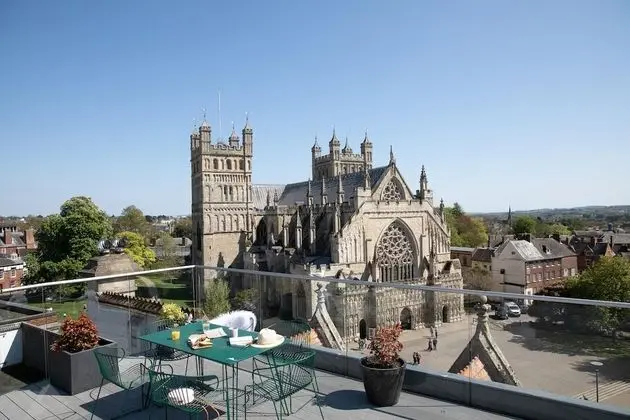 The Penthouse - With 360 Private Terrace Views of the Cathedral and Exeter City