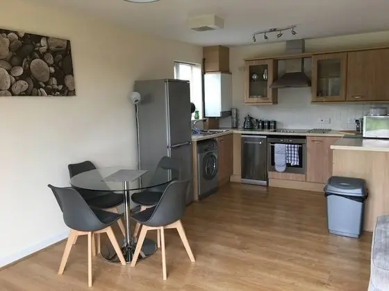 Penthouse Apartment On The River - 65 Skipper Way - Yerinde Yemek