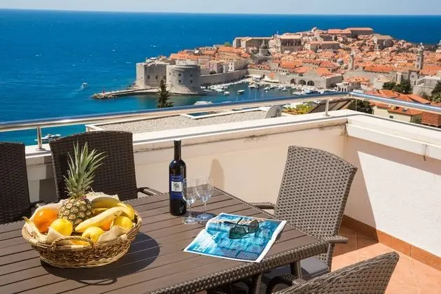 Penthouse the Best Old Town View