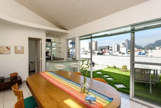 Penthouse for Couples With Incredible Views in Ipanema Cavirio Mqc502