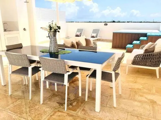 Penthouse De Lujo 336 Cana Rock Condos - Yerinde Yemek