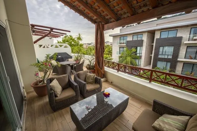 Penthouse Holiday at Mamitas Beach, Barbecue, Balcony, Sundeck, Jacuzzi
