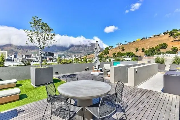 Penthouse With Rooftop Pool and Bbq Area - Havuz
