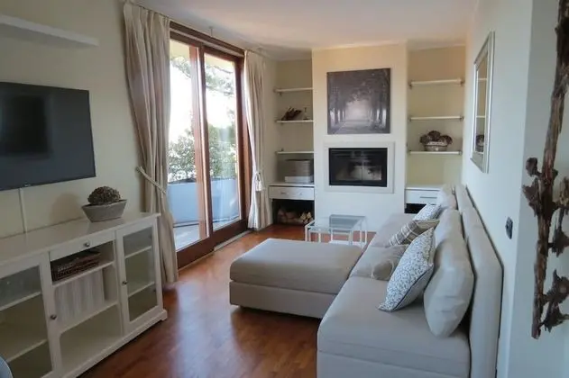Penthouse San Rocco Luxury Apartment With Wonderful Lake View Over Stresa - Oda