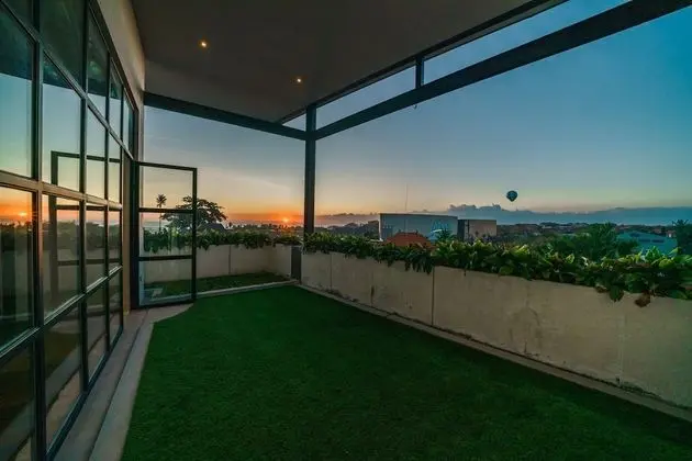 Penthouse Sunset Seabreeze