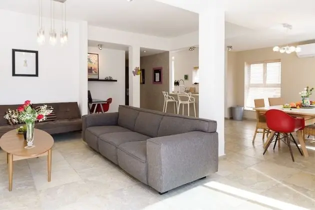 Penthouse & Terrace near Hilton by FeelHome