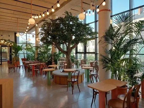 The People Paris Marais