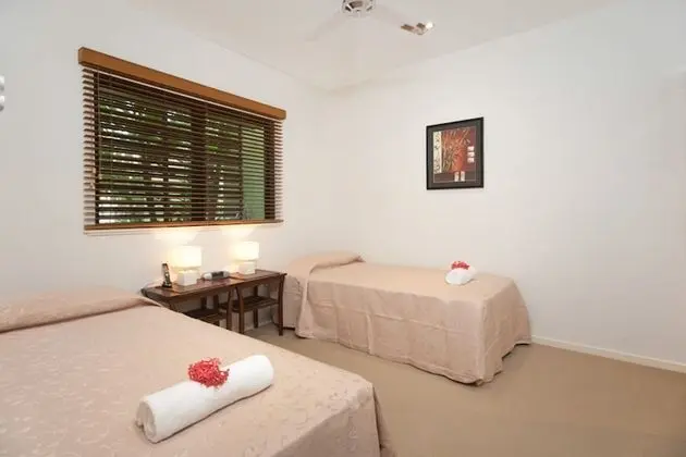 Peponi 2 - Beachfront Apartment - Oda