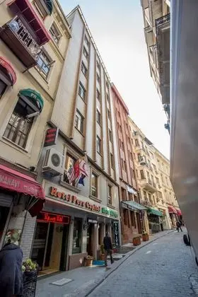 Pera Capitol