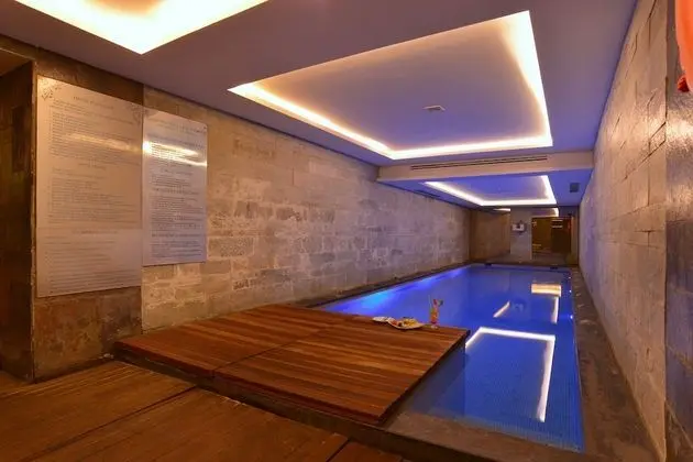 Pera Tulip Hotel - Havuz