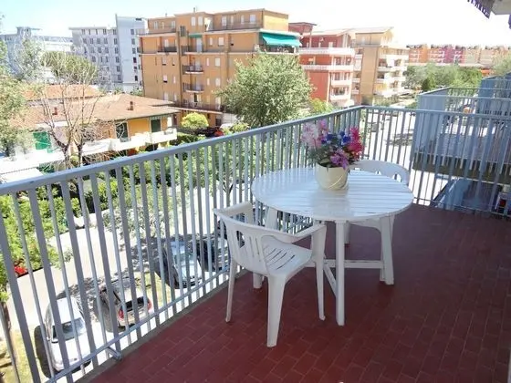 Perfect Apartment With Terrace for 5 People by Beahost Rentals