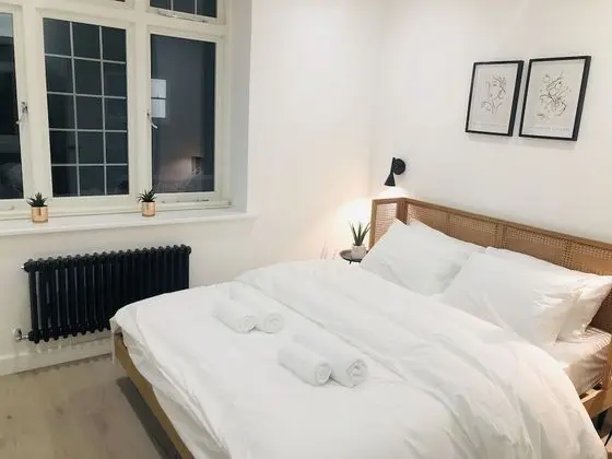 Perfect Holiday Escape - 1 and 2 Bedroom Deluxe Apartments at Liverpool Street - Oda