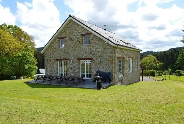 Perfect Holiday Home in Trou de Bra Between Lige, Spa and Ardennes Plateau - Dış Mekan