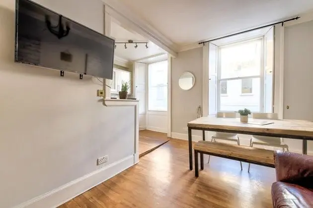 Perfect Location! - Charming Rose St Apart for 4 - Yerinde Yemek