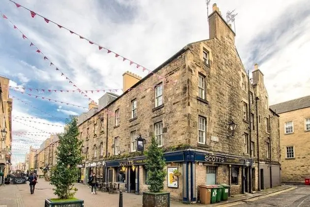 Perfect Location! - Stylish & Cosy Rose St Apt