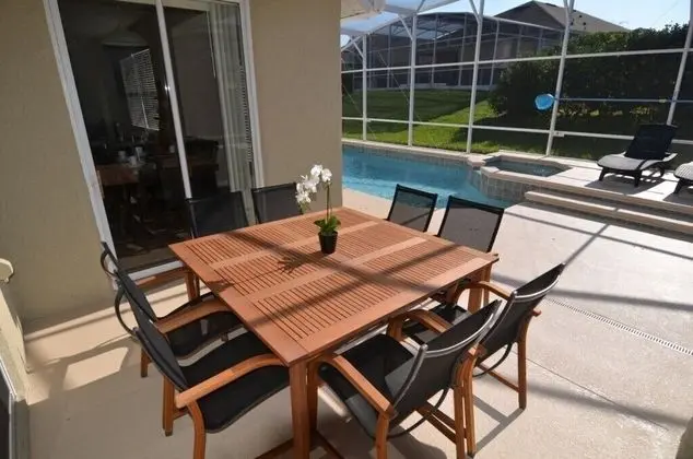 Perfect For Your Family! 4 Bedroom Villa by Redawning - Yerinde Yemek
