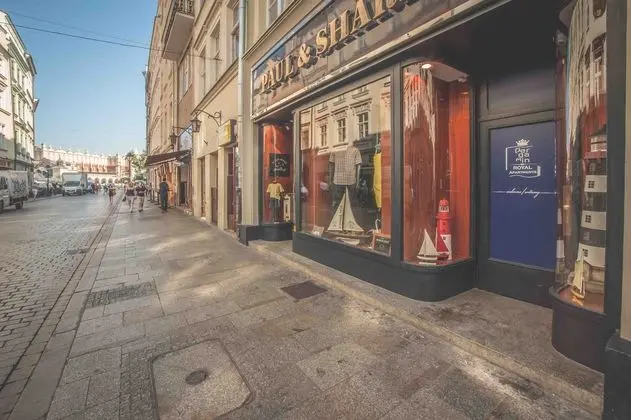 Pergamin Royal Apartments