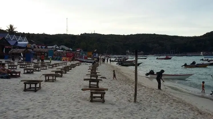 Perhentian Tropicana Inn - Plaj