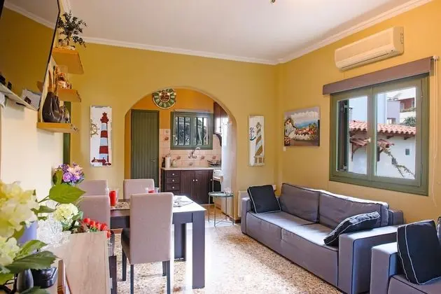 Peris Beach Villa Galaxy near Athens Airport - Lobi