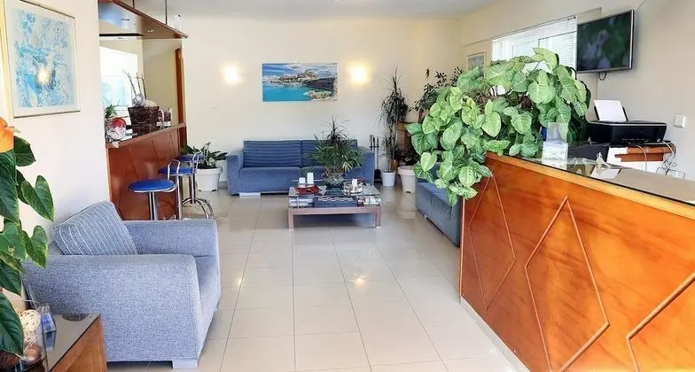 Peri's Hotel - Lobi