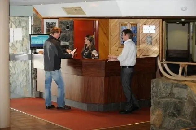 Perisher Valley Hotel - Lobi