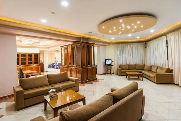 Perkes Hotel - Lobi