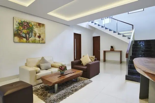 Permai 7B Villa 4 Bedroom with a Private Pool - Lobi