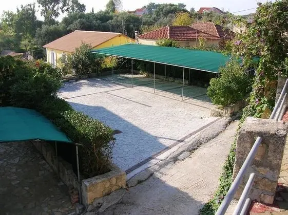 Pernari Apartments