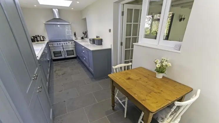 Perrymans Cottage 4 Bedrooms Sleeps 9 - Mutfak