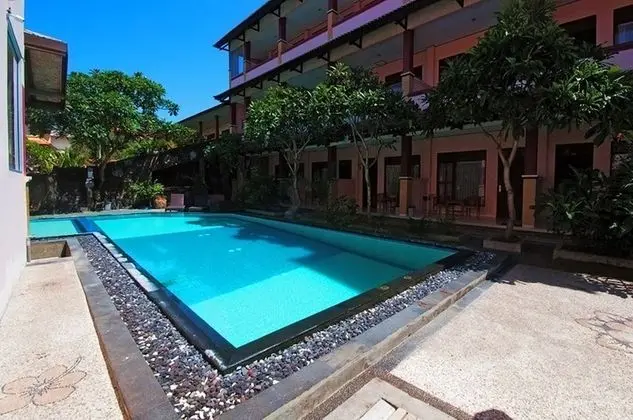 Pesona Beach Inn - Havuz