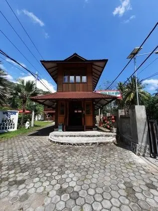 Hotel Pesona Bulan Baru