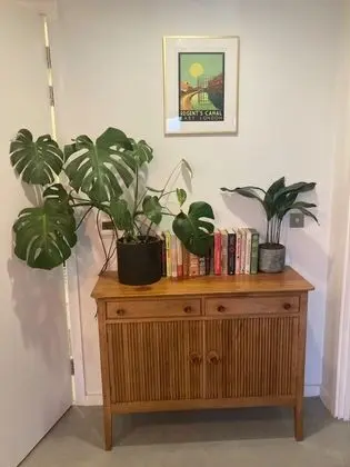 Pet Friendly 1 Bedroom Apartment in London Fields - İç Mekan