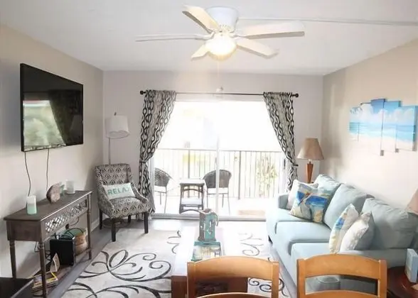 Pet Friendly, 2 Bedroom Condo, Pool, Tennis Court - Pelican Inlet D229