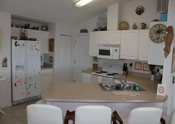 Pet Friendly, Oceanfront, 3 Bed, 2 Bath - Ocean Paradise - Mutfak