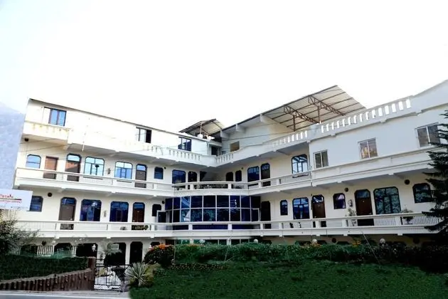 Petals Krish Grand Hotel