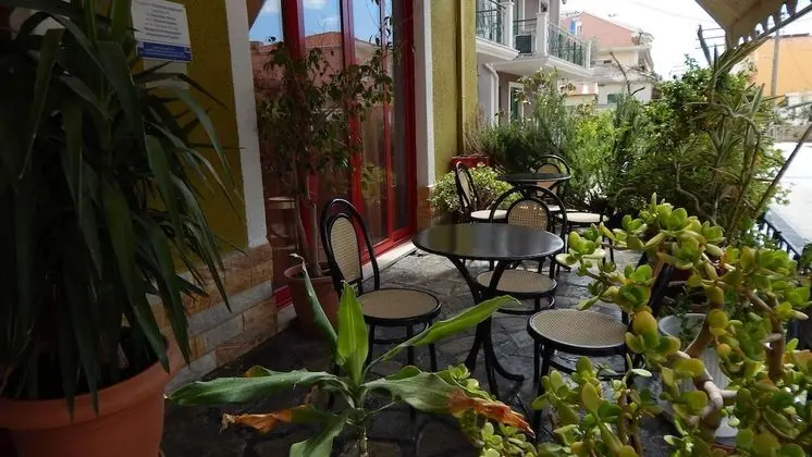 Petania Hotel & Apartments - Yerinde Yemek