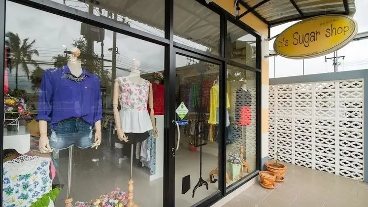Petch Ranong at Town - Dış Mekan