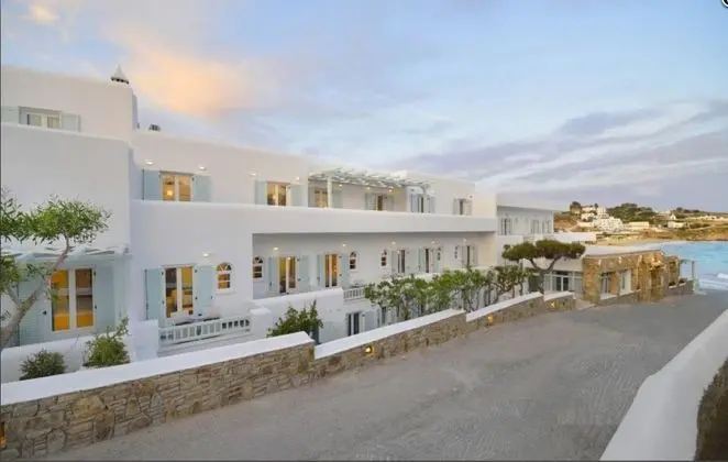 Petinos Hotel - 1