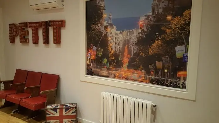 Petit Hotel - İç Mekan