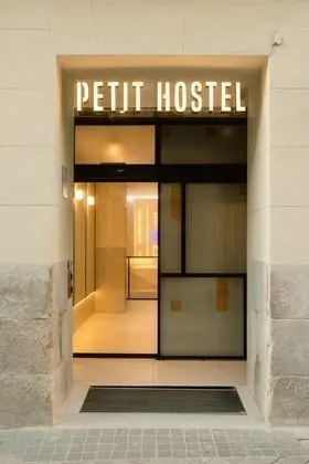 Petit Hostel Palacio Real - Dış Mekan