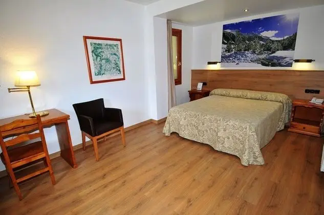 Hotel Petit Lacreu - Oda