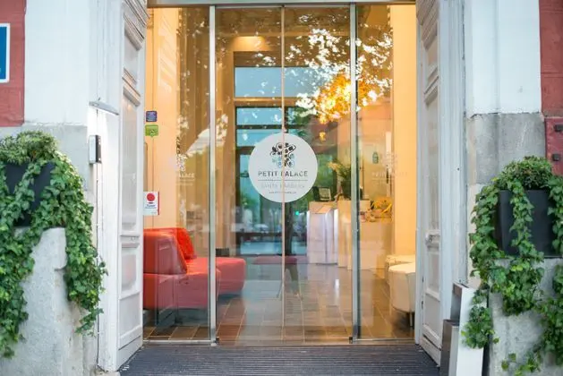 Petit Palace Santa Barbara