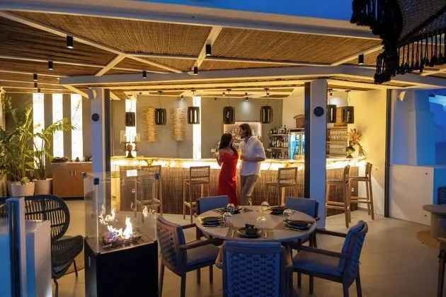 Petit Palace - Dış Mekan