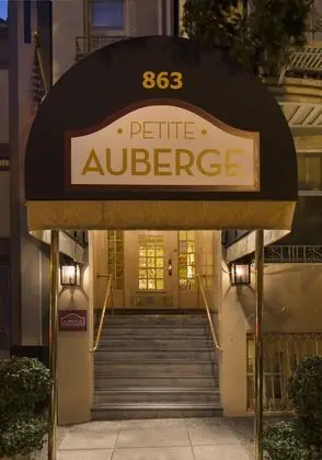 Petite Auberge - Dış Mekan