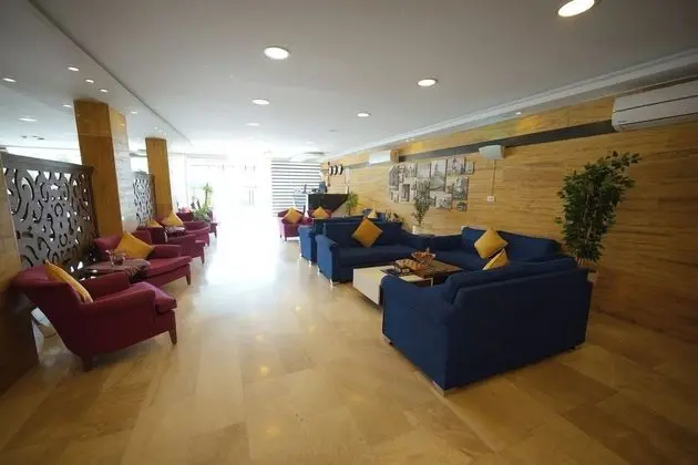 Petra Corner Hotel - Lobi