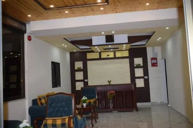 Petra Sky Hotel - Lobi