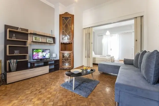 Petralona Cosy Penthouse