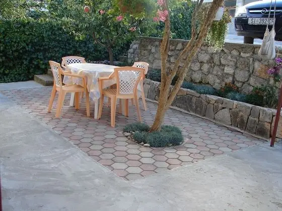 Petri - Close to the sea - A3 Sivi