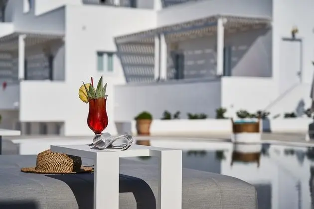 Petri Suites - Bar